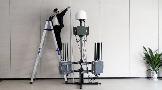 comprar Dispositivo fijo de detección y interferencia de drones de banda completa de 70 MHz a 6 GHz con superinterferencia de 1 N, detección de 10 km y distancia de interferencia de 3 km Fabricación en línea