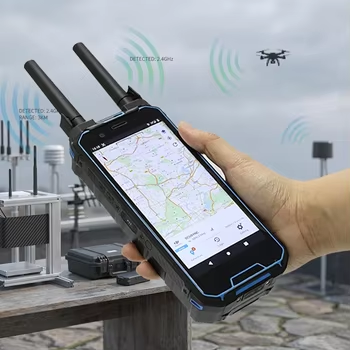comprar Detector de drones portátil con análisis de protocolo de detección de espectro UAV Reconocimiento remoto de identificación y seguimiento de trayectoria en tiempo real con un alcance de hasta 3 km Fabricación en línea